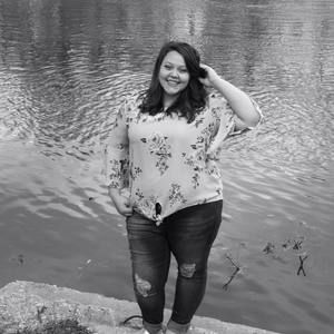 Meet your Posher, Abbie